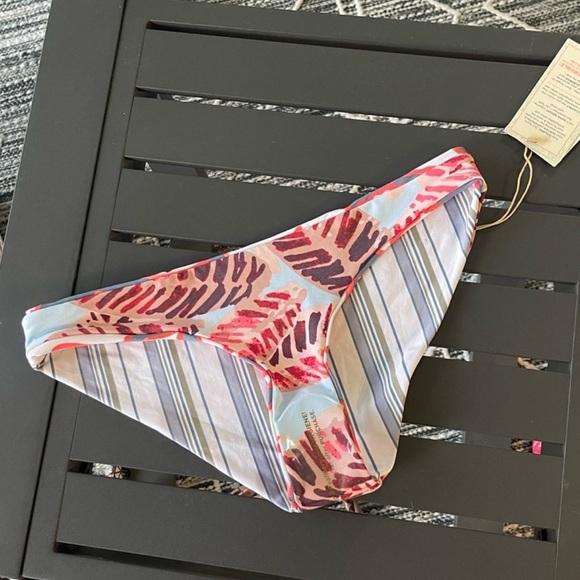 Maaji Paper Flowers Reversible Bikini Bottoms. - Picture 3 of 8